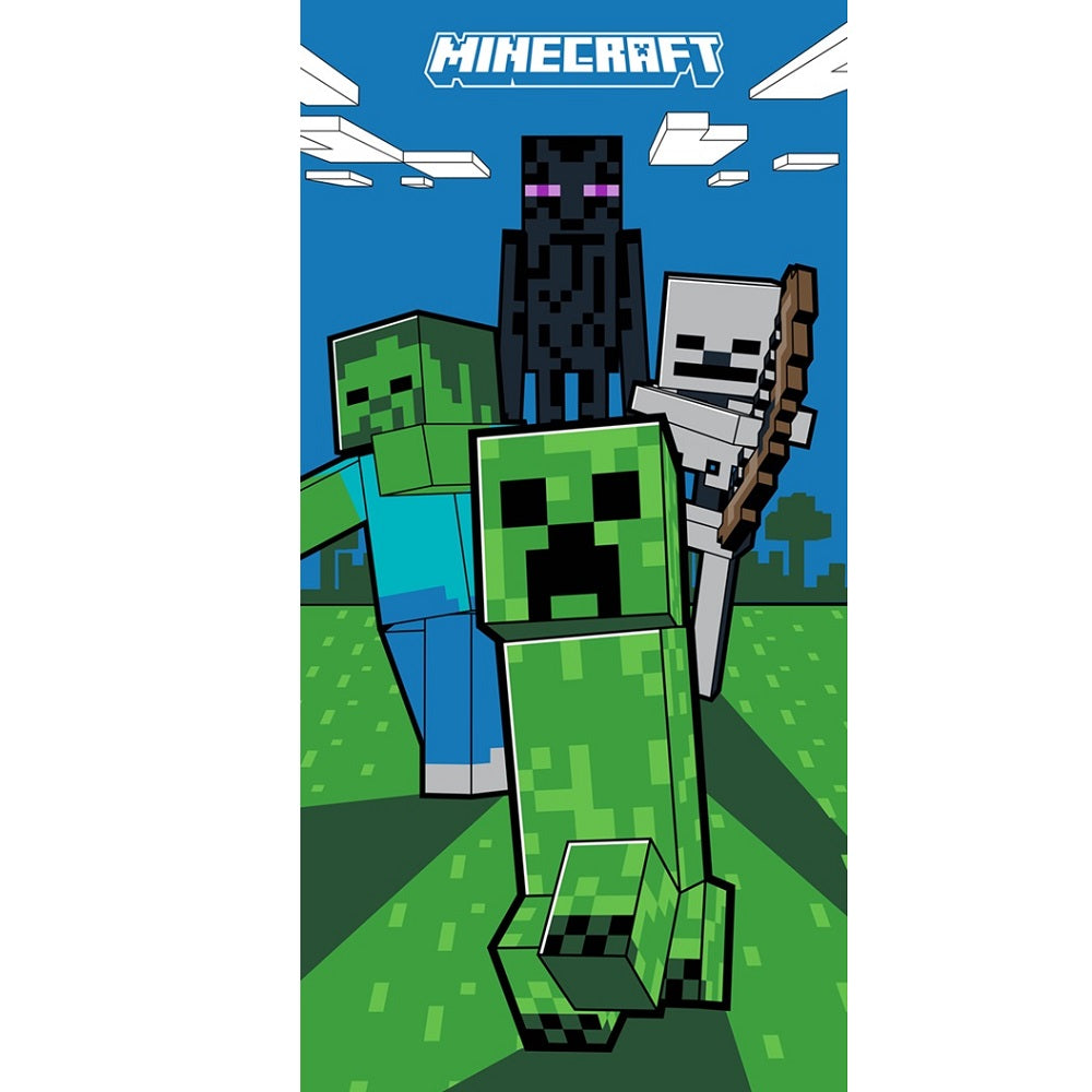 Minecraft Strandtuch 70x140 cm für Jungen in Grün und Blau mit Schriftzug unten, Creeper und Zombies in Pixel Optik mittig